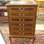 402 5711 CHEST OF DRAWERS